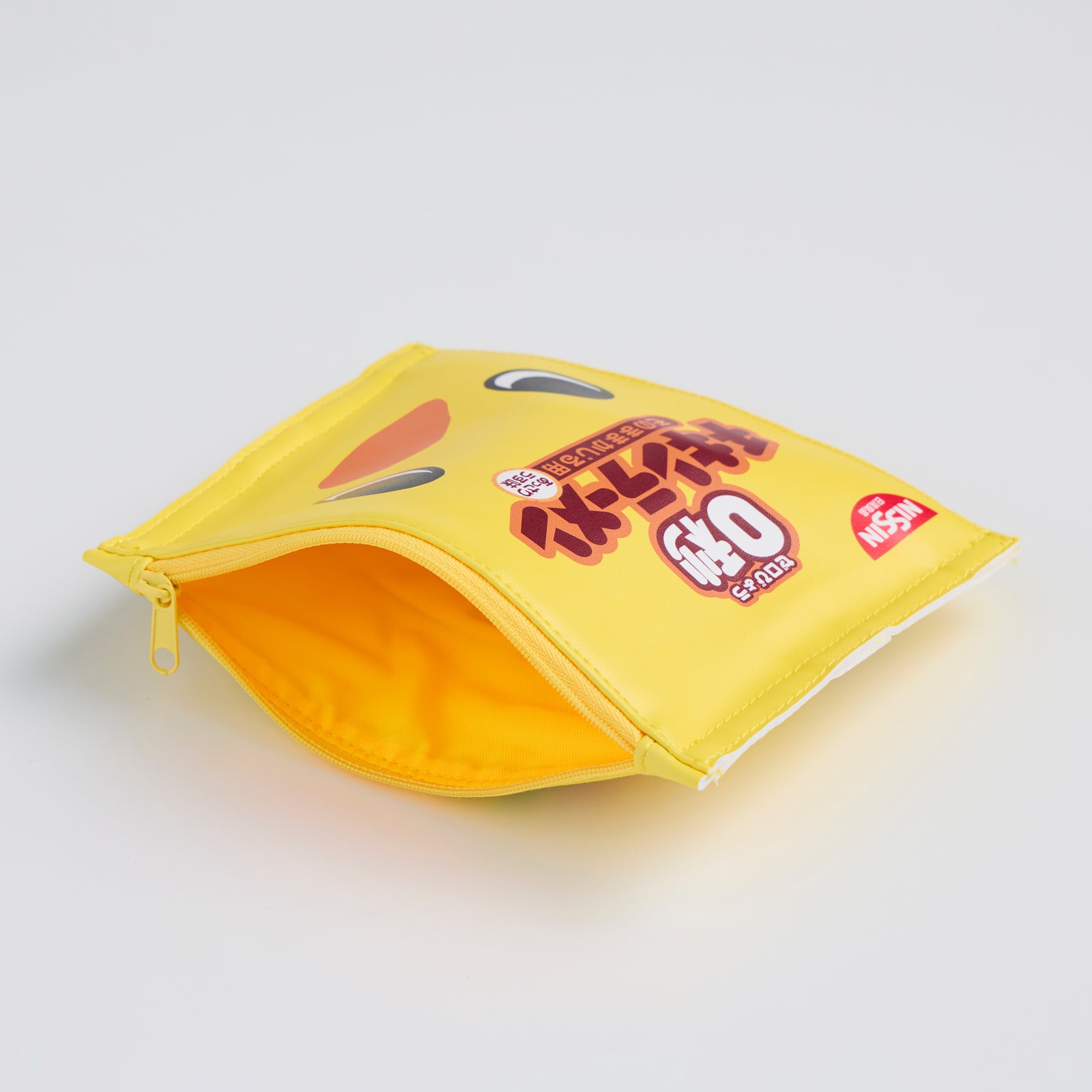 ひよこちゃん 袋型ポーチ 0秒チキンラーメン – 日清食品グループ