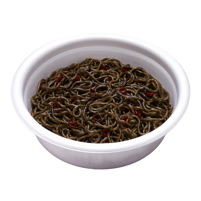 日清焼そばBLACK U.F.O. 黒焼そば 焦がしにんにく香るイカスミソース