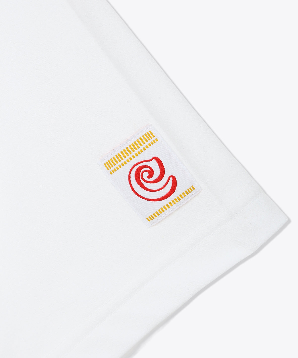 カップヌードル コロンビアコラボTシャツ Basin to Garden. Water