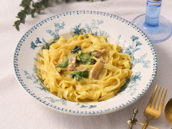冷凍 完全メシ DELI 生パスタのカルボナーラ
