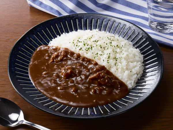 冷凍 完全メシ DELI 　コク深い味わいの極旨ビーフカレー