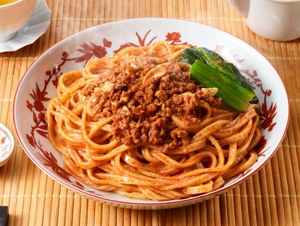 冷凍 完全メシ DELI 　濃厚芝麻醤味の汁なし担々麺